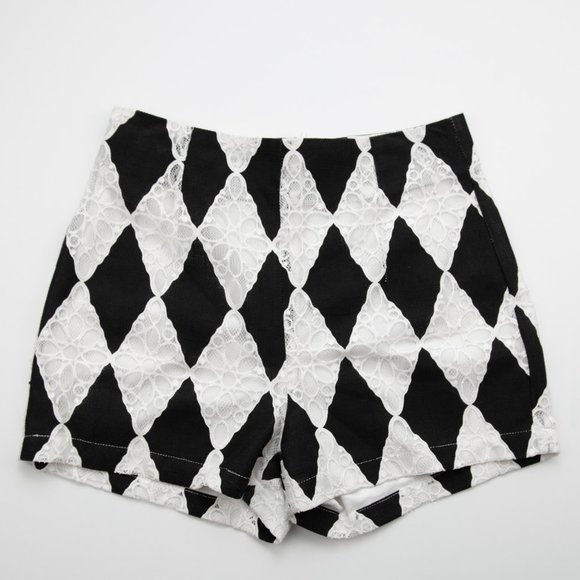 Signature8 Pants - Signature 8 Black White Harlequin Shorts Small